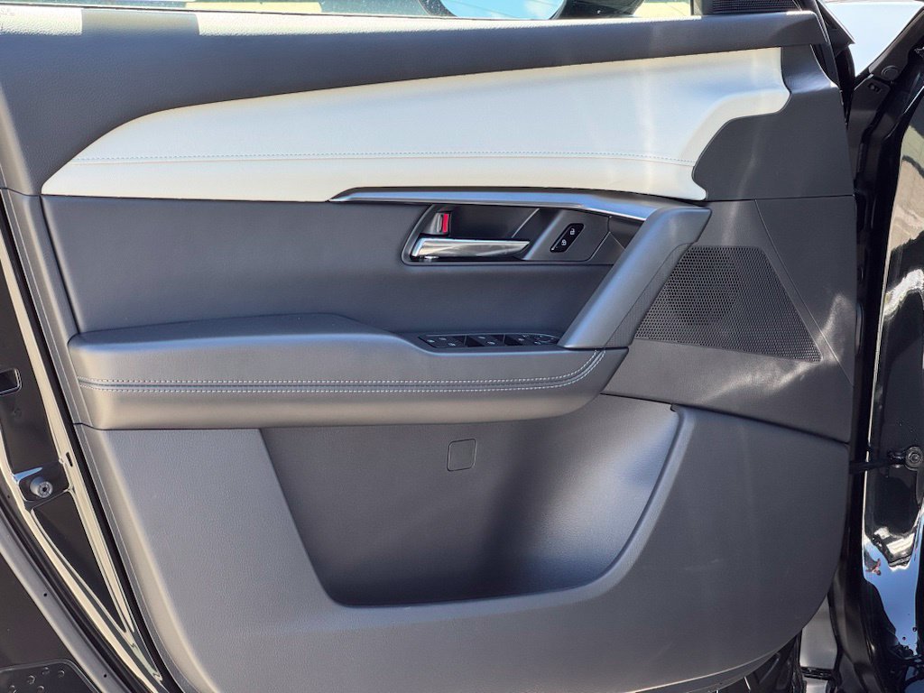 New 2026 Jet Black Mica Mazda 2.5 S Preferred AWD image 8
