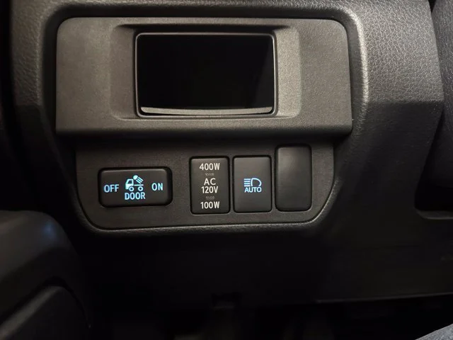 Certified Used 2018 Super White Toyota TRD Off-Road image 18