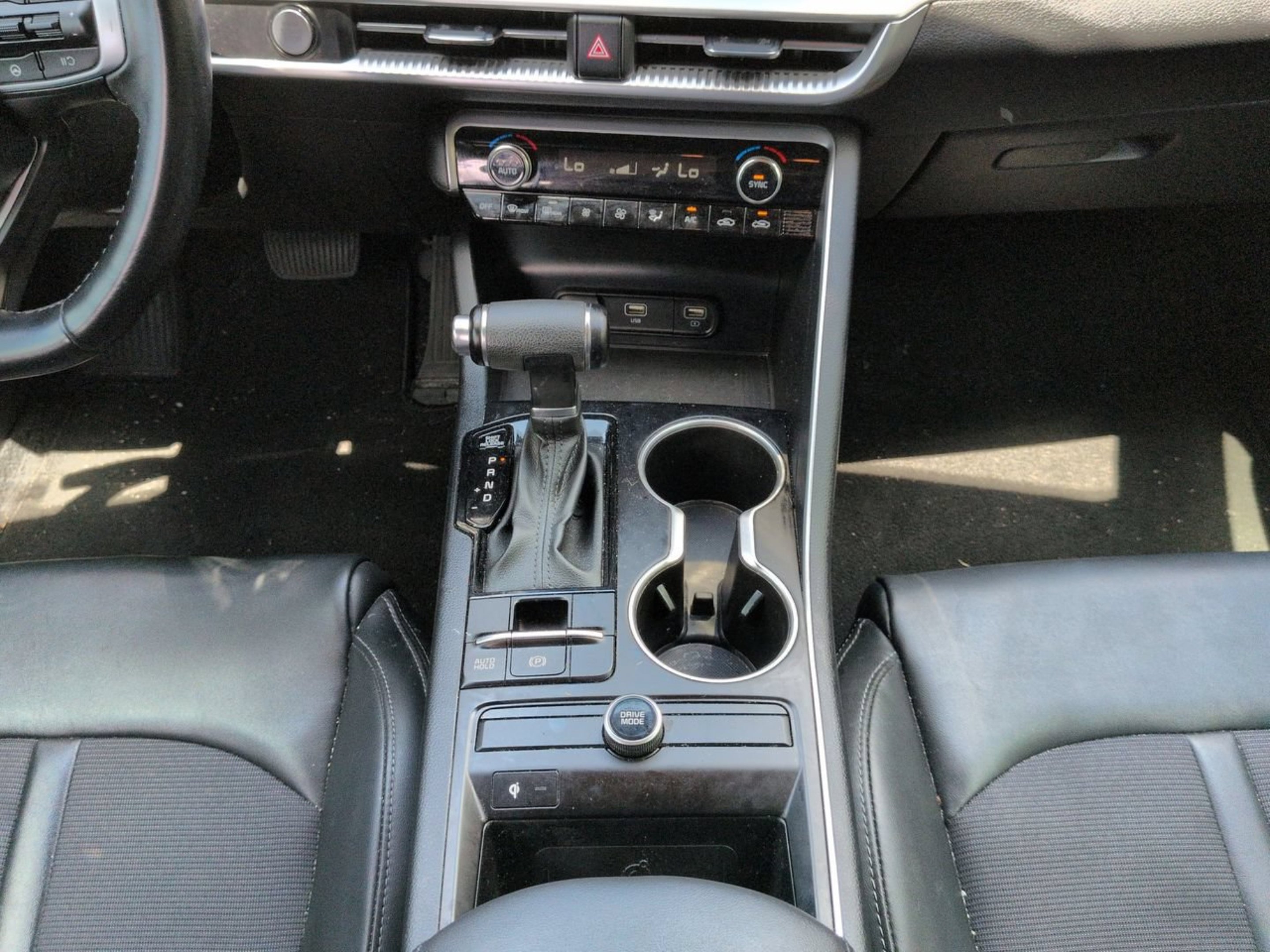 Certified Used 2022 Glacial White Pearl Kia GT-Line image 16