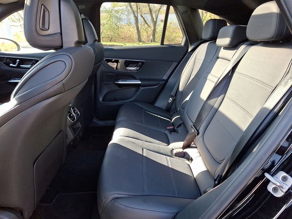 2025 Mercedes-Benz GLC Base - Photo 10