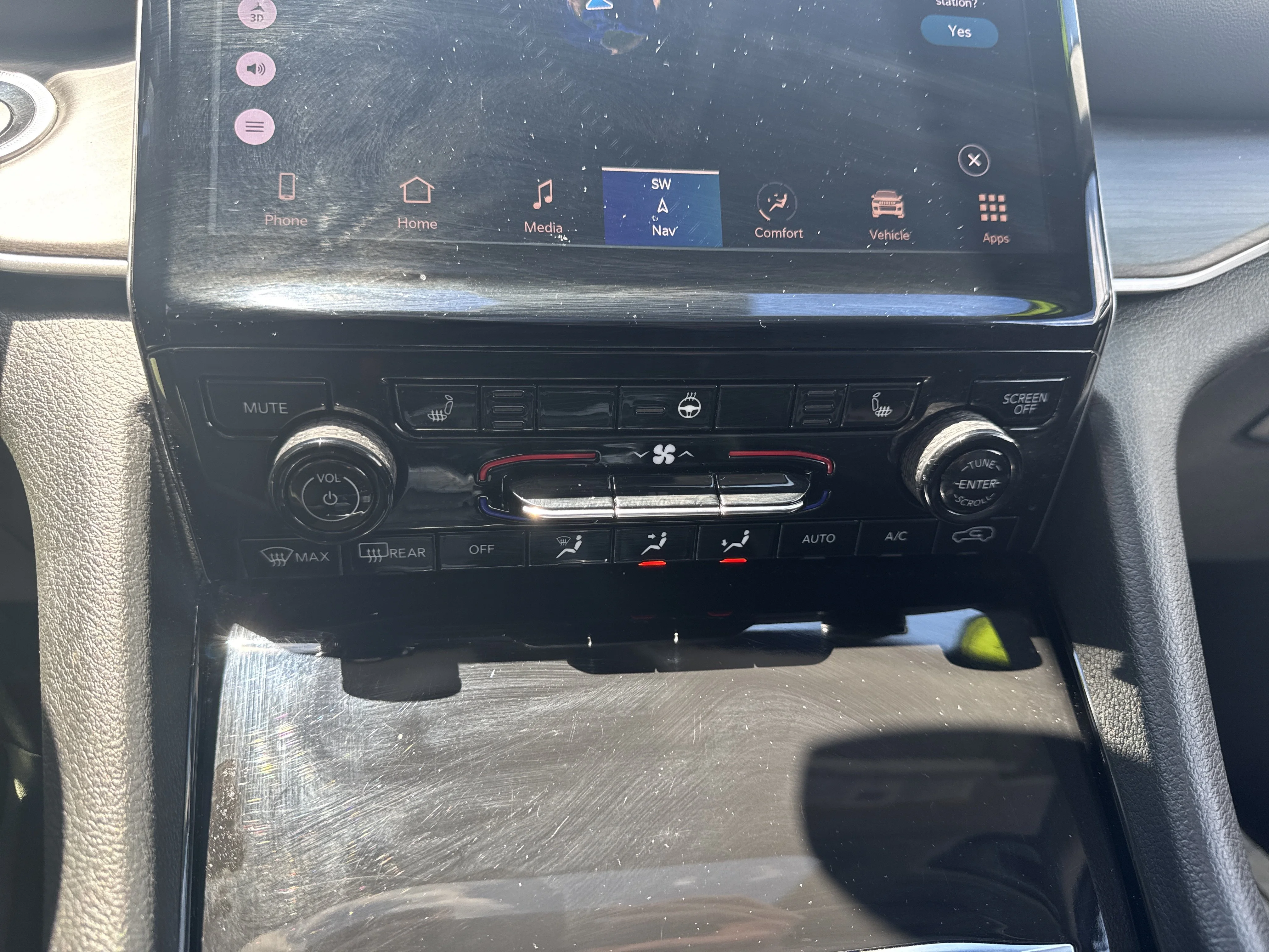 Used 2023 Silver Zynith Jeep Limited image 26