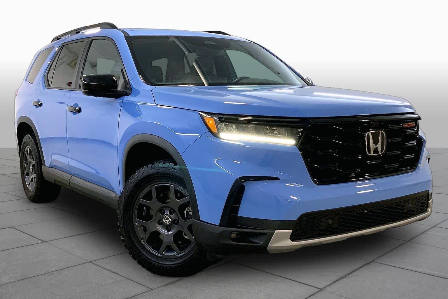 Used 2025 Honda Pilot TrailSport with VIN 5FNYG1H61SB029721 for sale in Kansas City