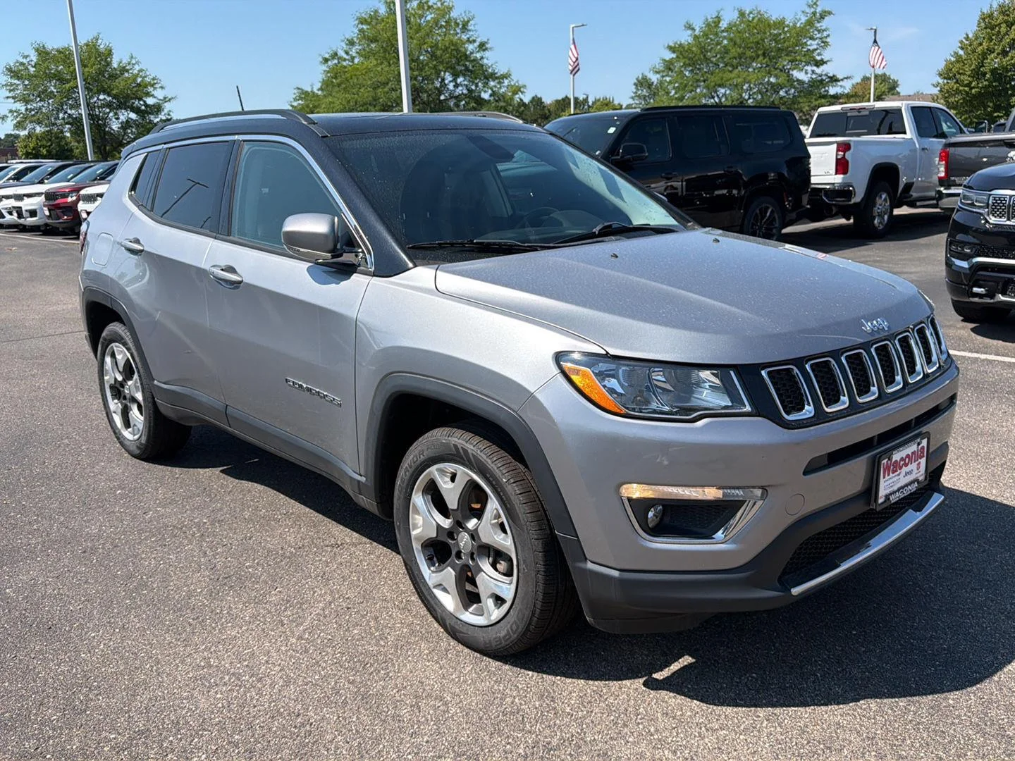 Used 2018 Jeep Compass Limited with VIN 3C4NJDCBXJT222086 for sale in Waconia, Minnesota