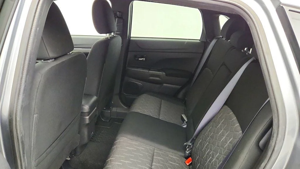 Used 2025 Alloy Silver Metallic Mitsubishi Trail Edition 2.0 AWC image 19