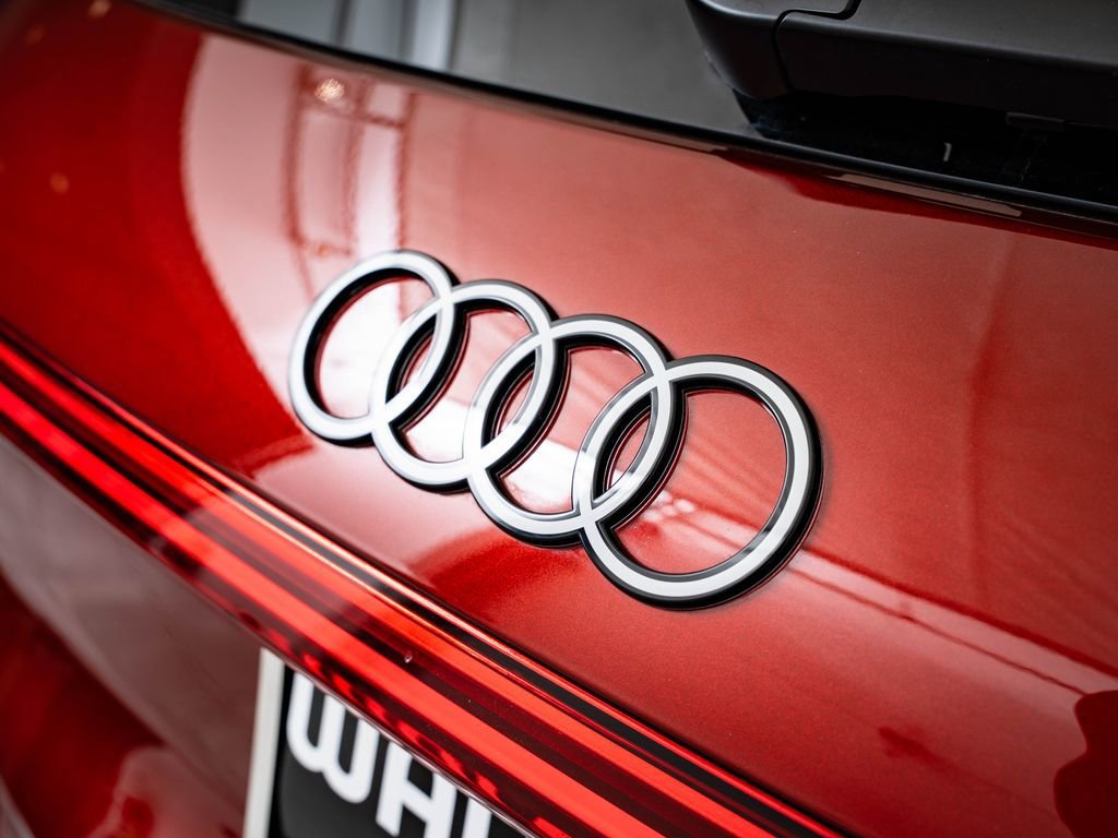 Used 2025 Grenadine Red Metallic Audi 2.0T Premium Plus image 17