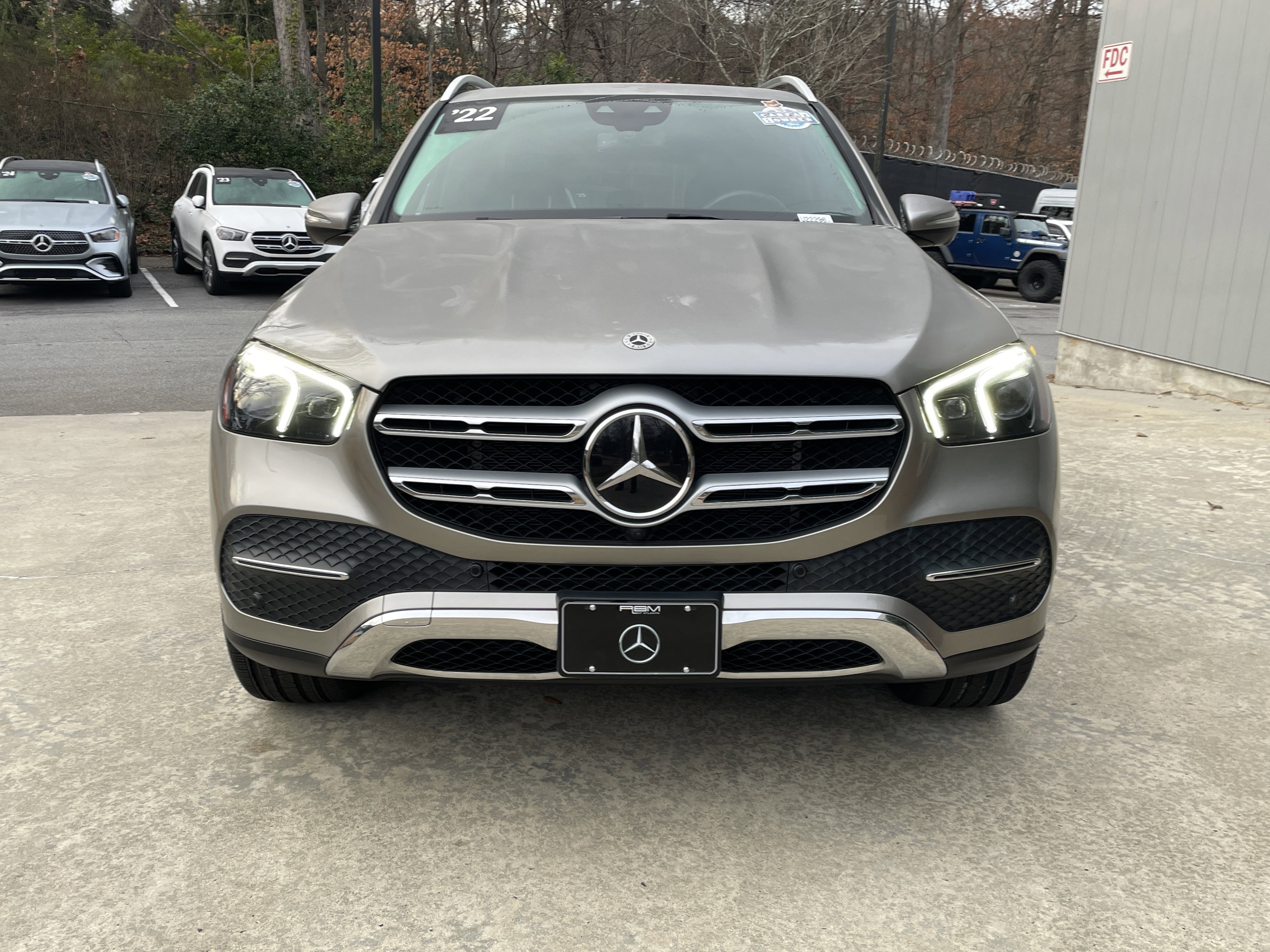 Certified Used 2022 Mojave Silver Metallic Mercedes-Benz GLE 450 4MATIC® SUV image 3