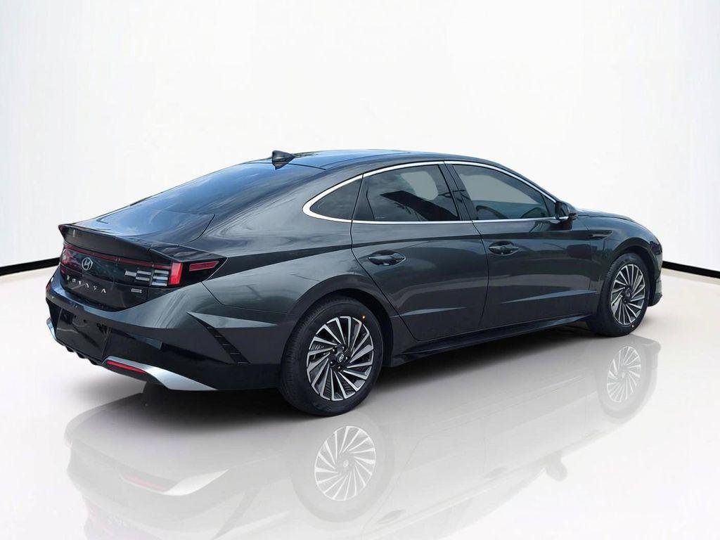 New 2026 Gray Hyundai SEL image 5