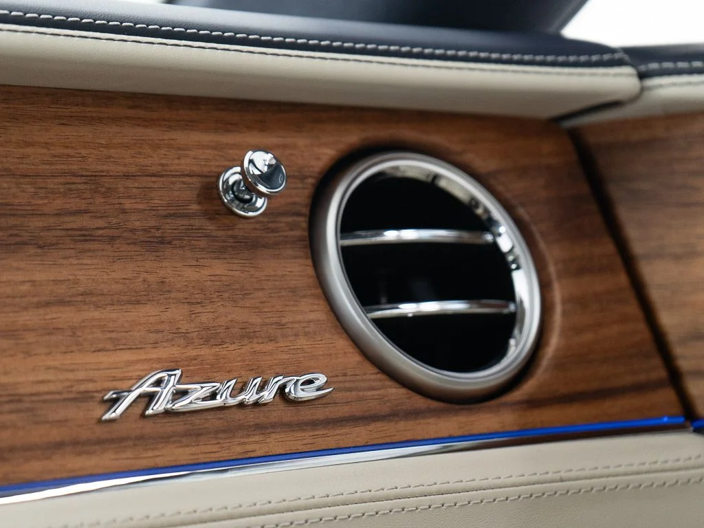 New 2026 Glacier White Bentley Azure image 34