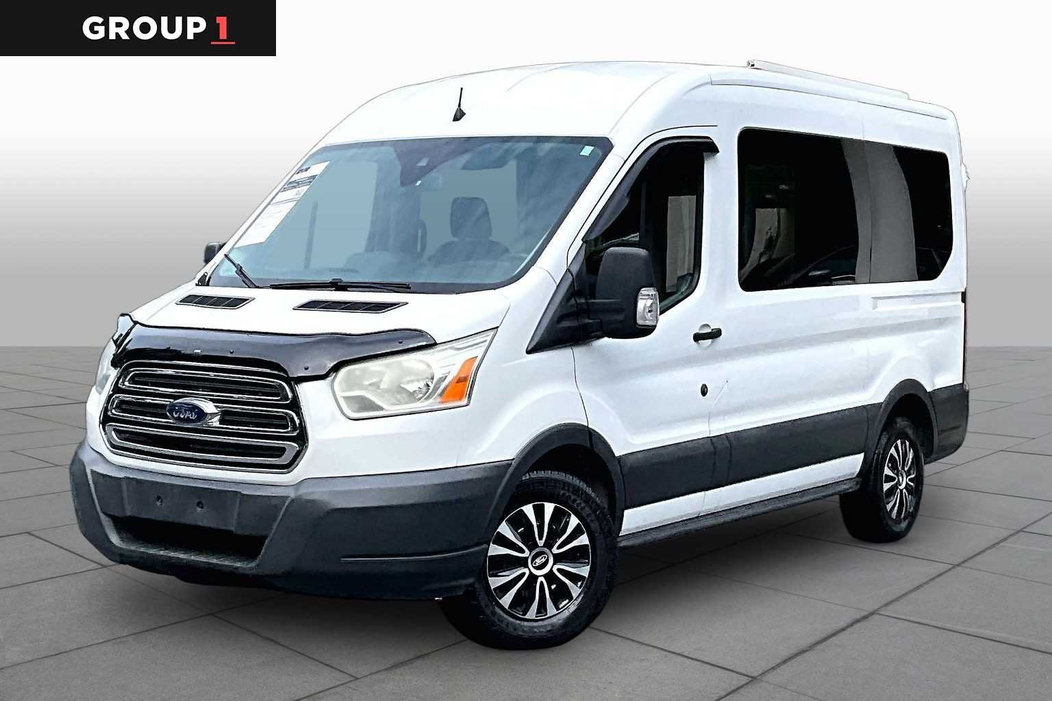 Pre-Owned 2017 Ford Transit Wagon XLT