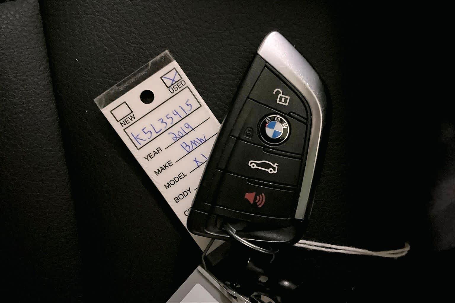 Used 2019 Jet Black BMW xDrive28i image 14