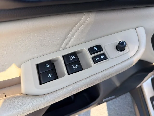 Used 2018 Gray Subaru 3.6R image 17