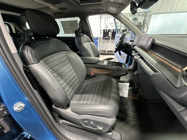 Certified Used 2024 Ocean Blue Kia Land image 32