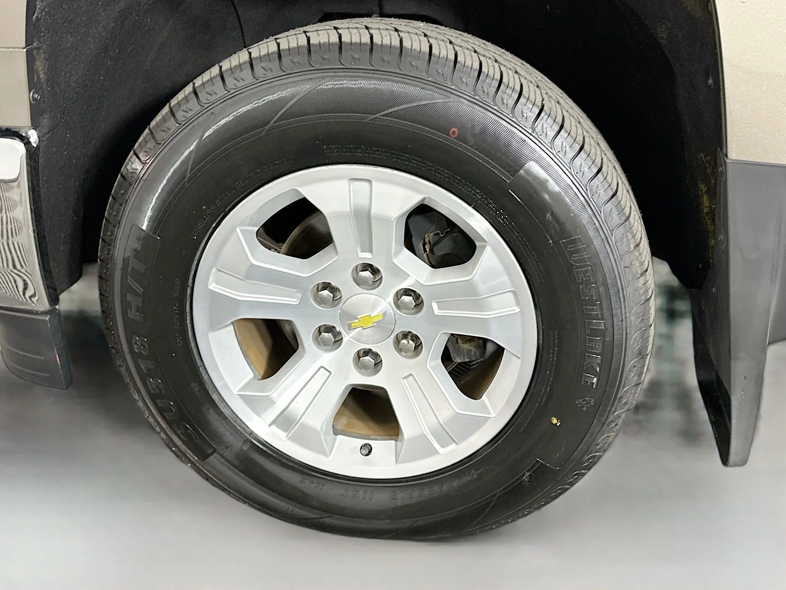 Used 2014 Brownstone Metallic Chevrolet LT image 31