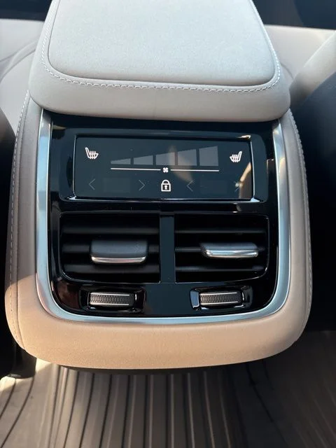 2026 Volvo XC90 Plus - Photo 34