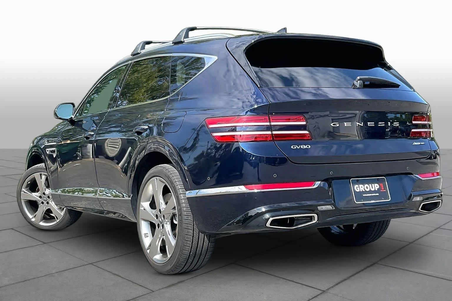 Used 2024 Capri Blue Genesis  image 11