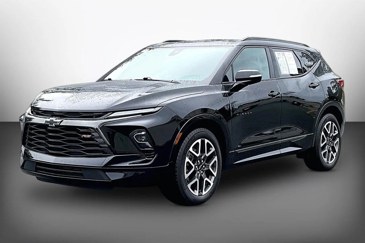 Certified Used 2023 Black Chevrolet RS image 4
