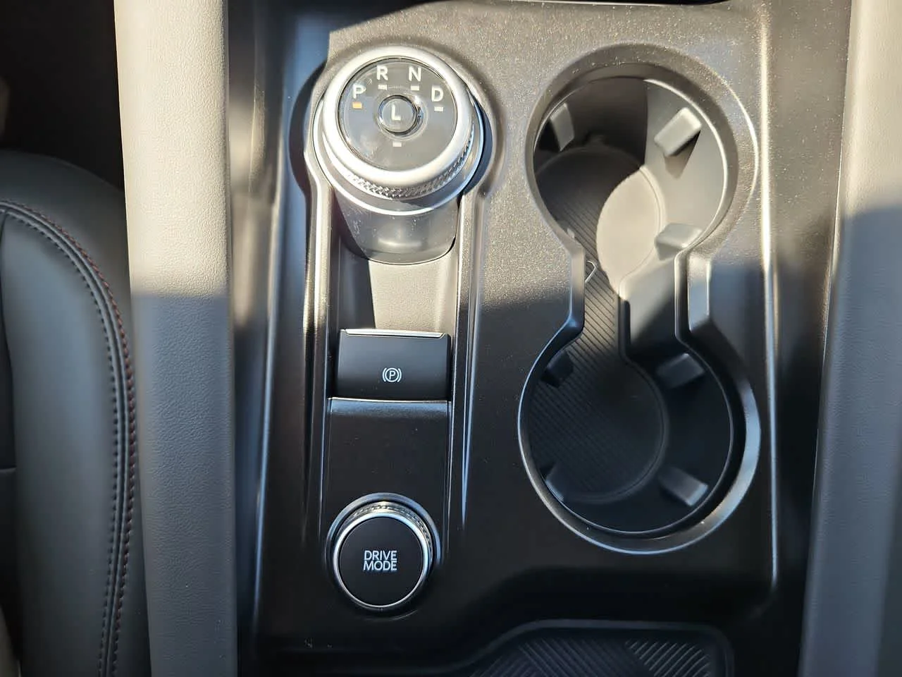New 2026 Vapor Blue Metallic Ford Active image 19