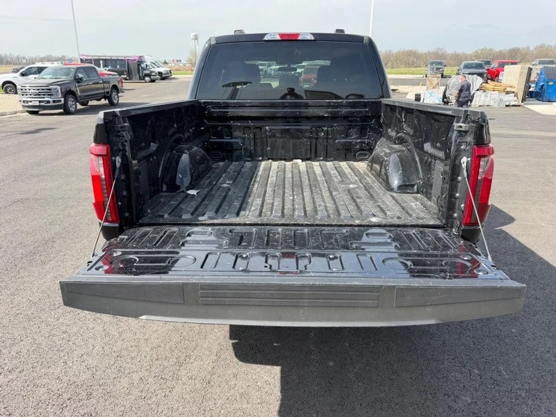 Certified Used 2025 Agate Black Metallic Ford XLT image 7