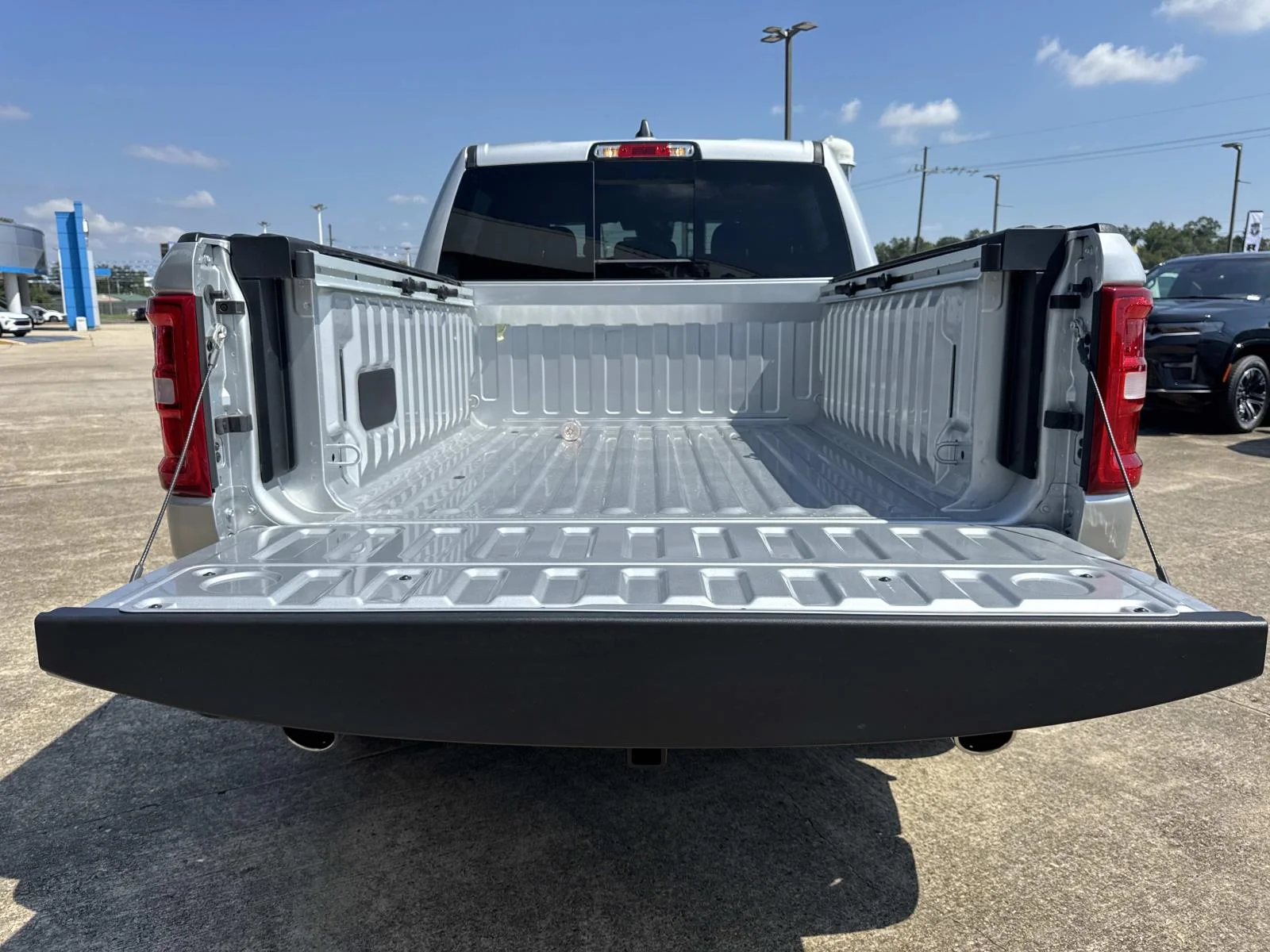 New 2026 Silver Zynith Exterior Paint RAM Big Horn image 6