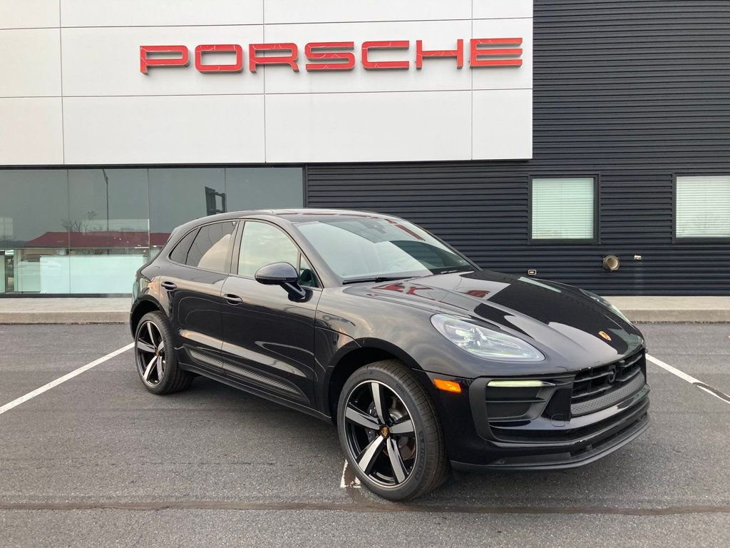 2026 Porsche Macan T - Photo 31