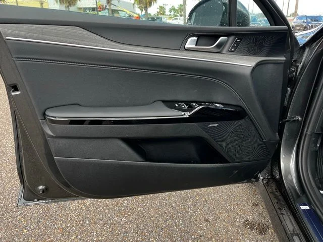 2025 Kia K5 EX - Photo 17