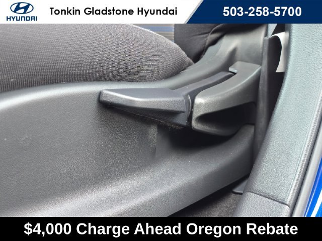 2025 Nissan Leaf S - Photo 25