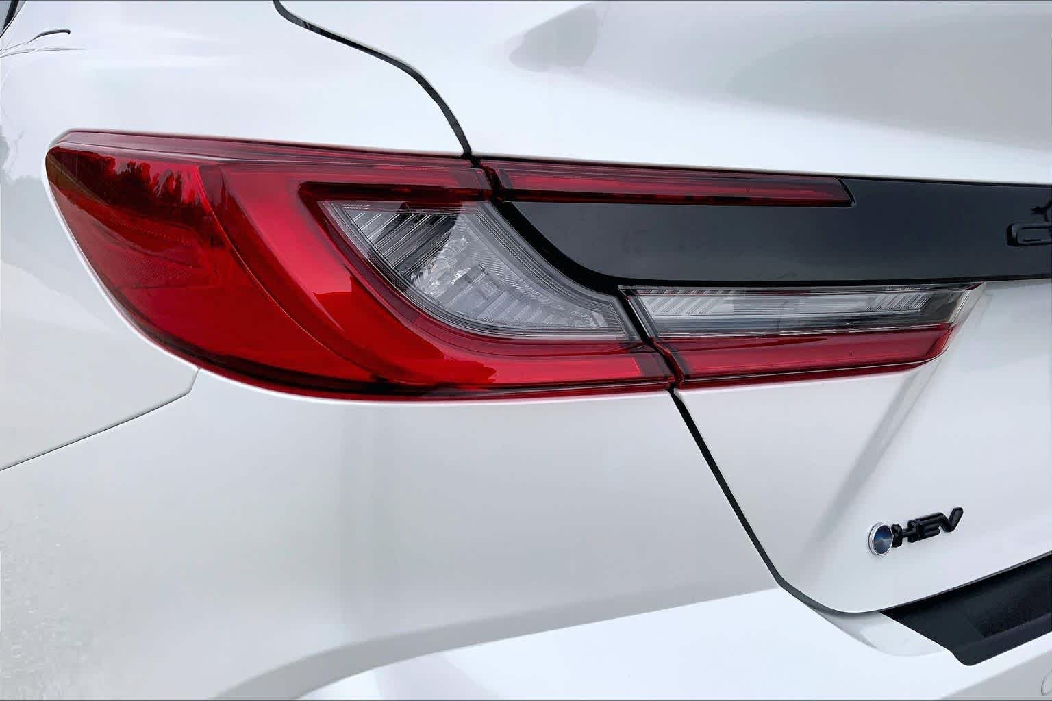 Used 2026 Wind Chill Pearl Toyota XSE image 28