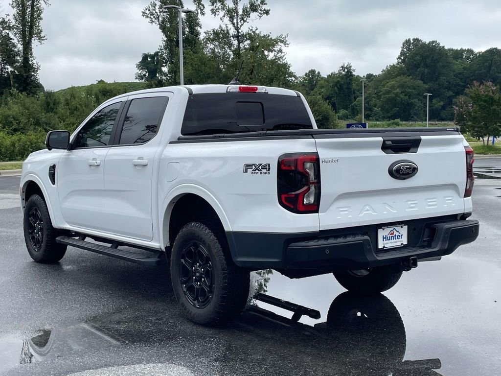 Used 2025 Oxford White Ford LARIAT image 27