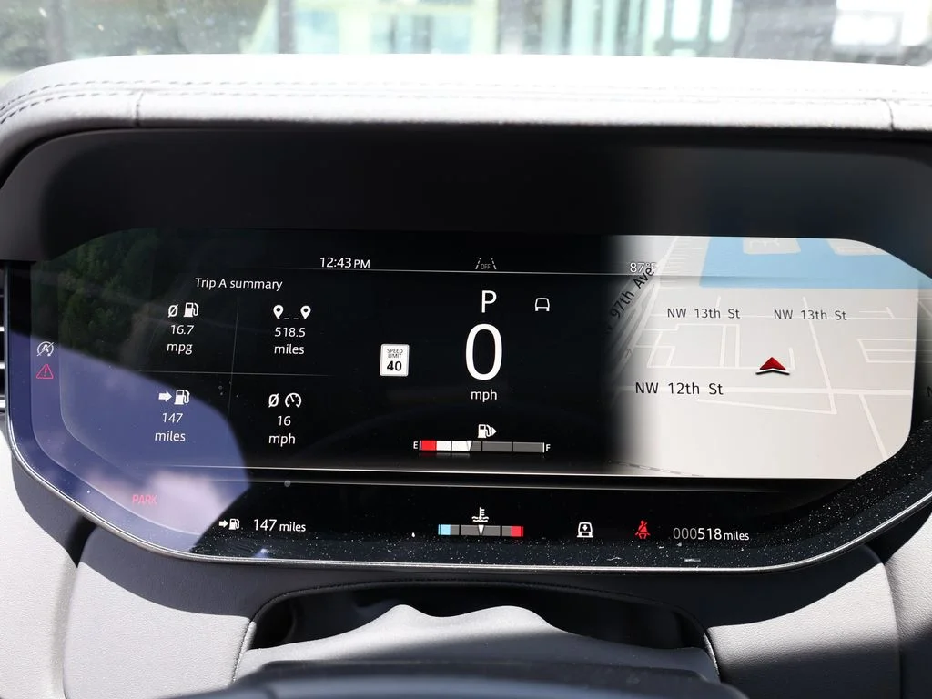 2025 Land Rover Range Rover SE - Photo 42
