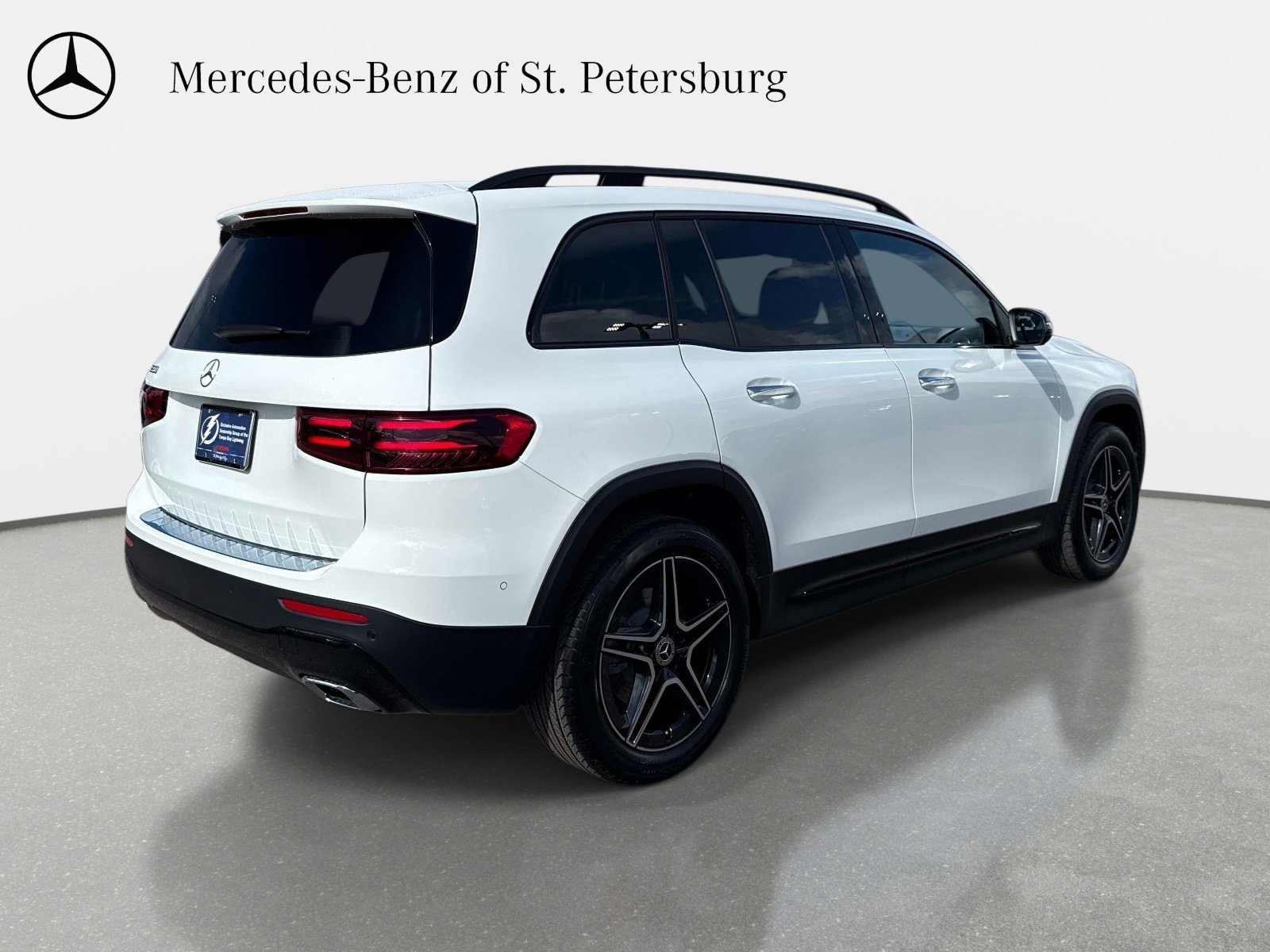 New 2026 Polar White Mercedes-Benz 250 SUV image 5