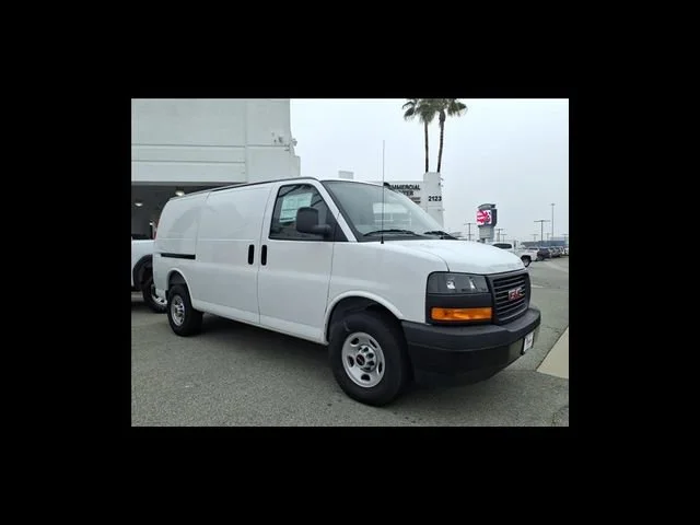 New 2025 Summit White GMC Work Van image 10