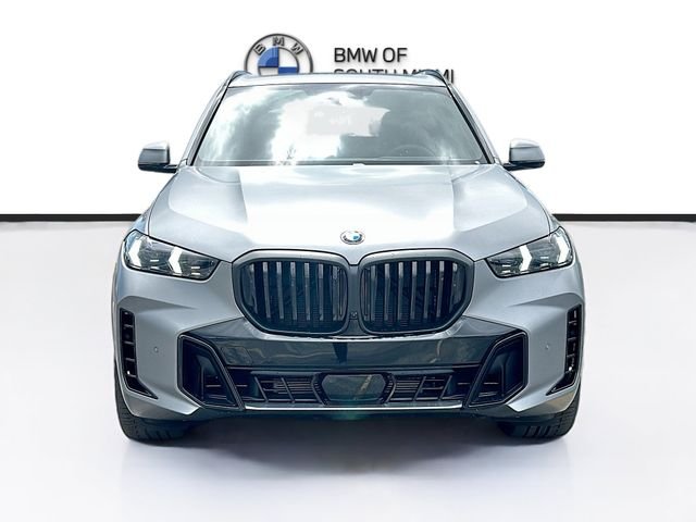 Used 2026 Gray BMW sDrive40i image 2