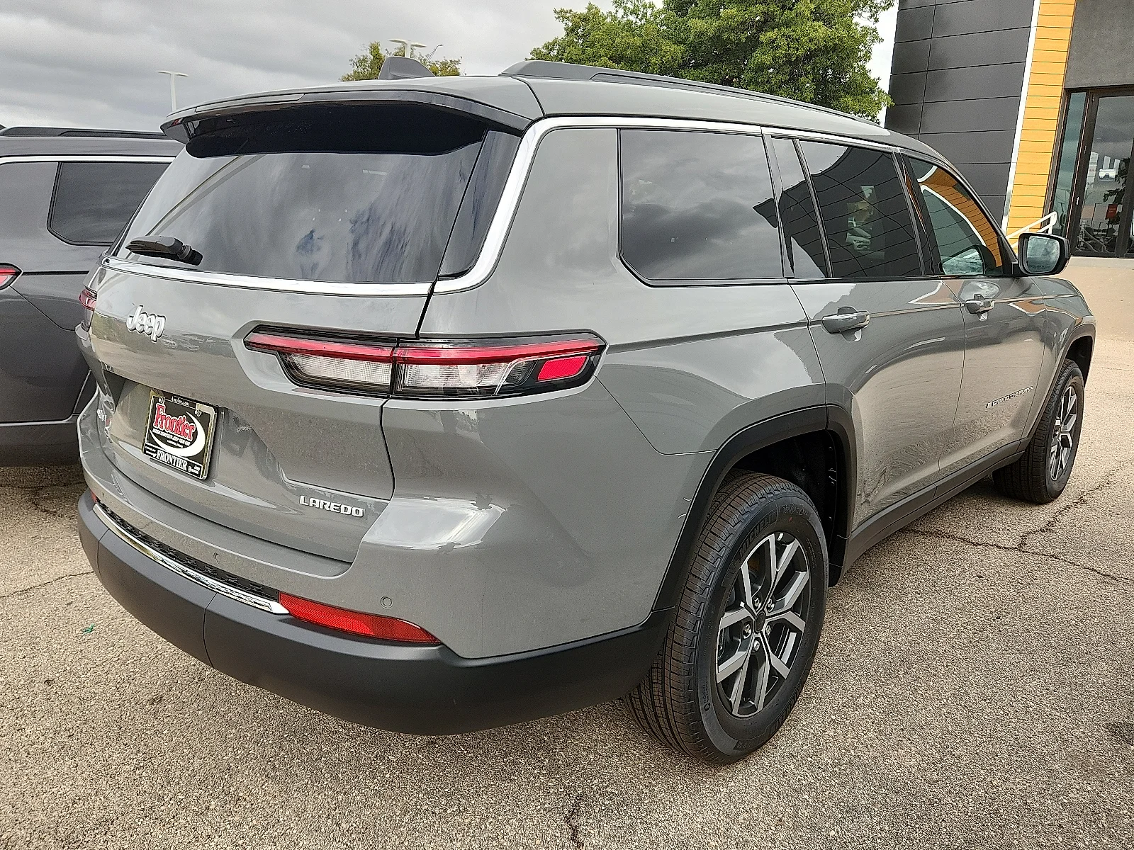 New 2026 Sting-Gray Clearcoat Jeep L LAREDO X 4X4 image 3