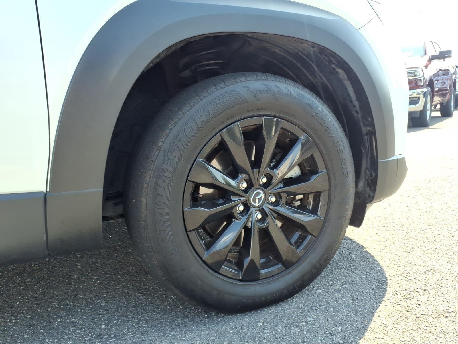 Used 2025 Wind Chill Pearl Mazda 2.5 S Preferred Package image 12