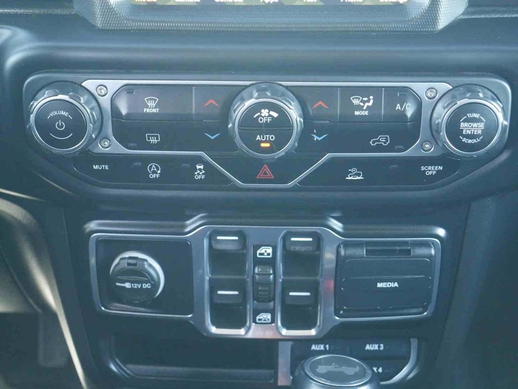 Used 2022 Blue Jeep Unlimited Sahara Altitude image 6