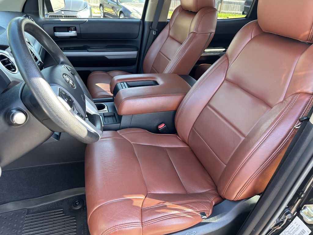 Used 2020 Black Toyota SR5 image 21