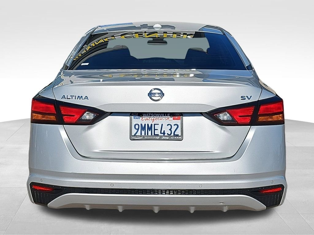 2021 Nissan Altima 2.5 SV photo 4