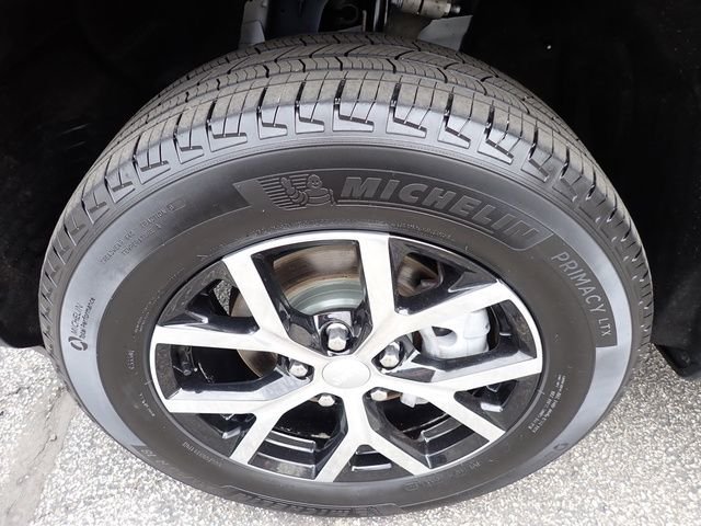 Certified Used 2023 White Jeep Limited image 11