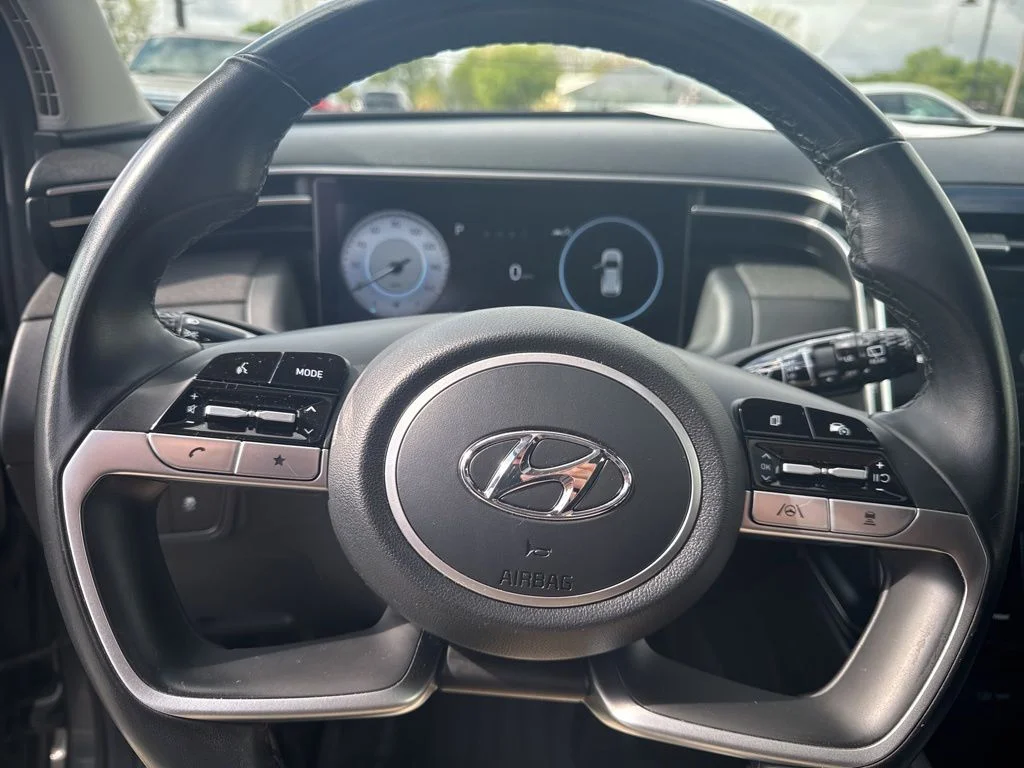 Used 2022 Gray Hyundai SEL image 15