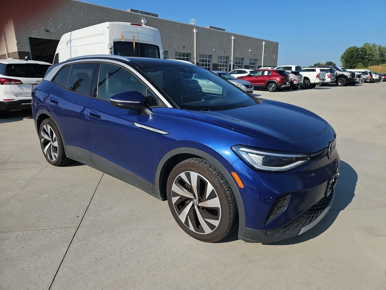 Used 2021 Blue Dusk Volkswagen Pro S image 3