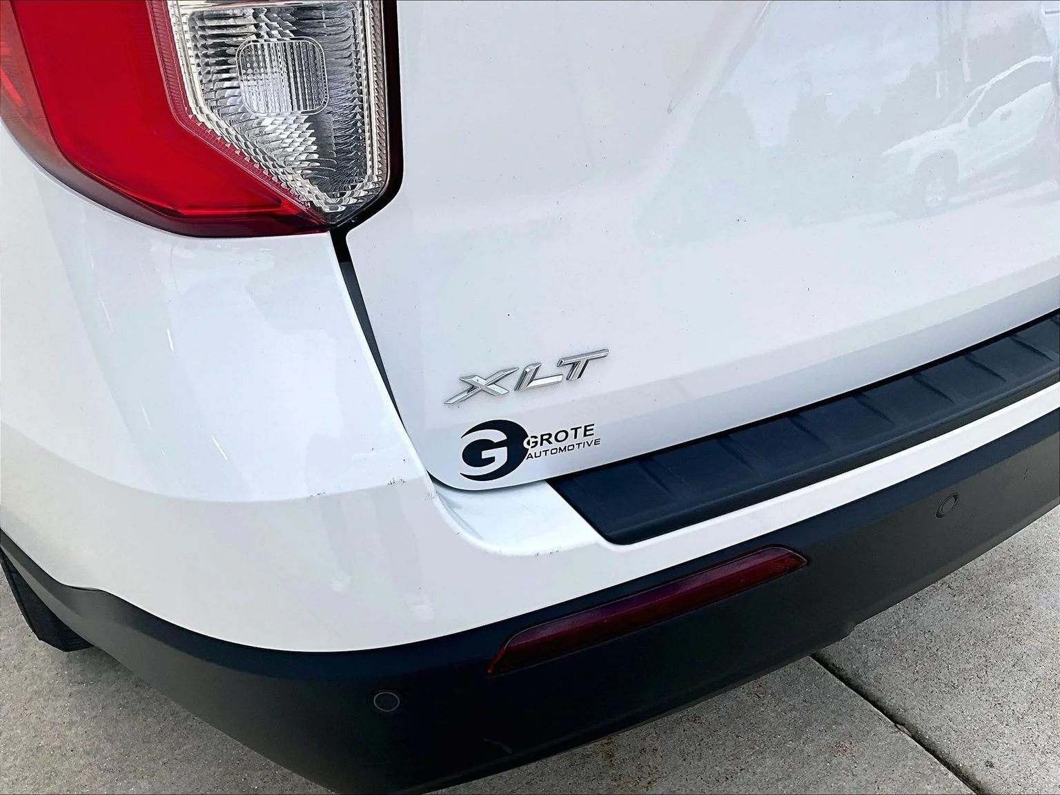 Used 2022 White Ford XLT image 9