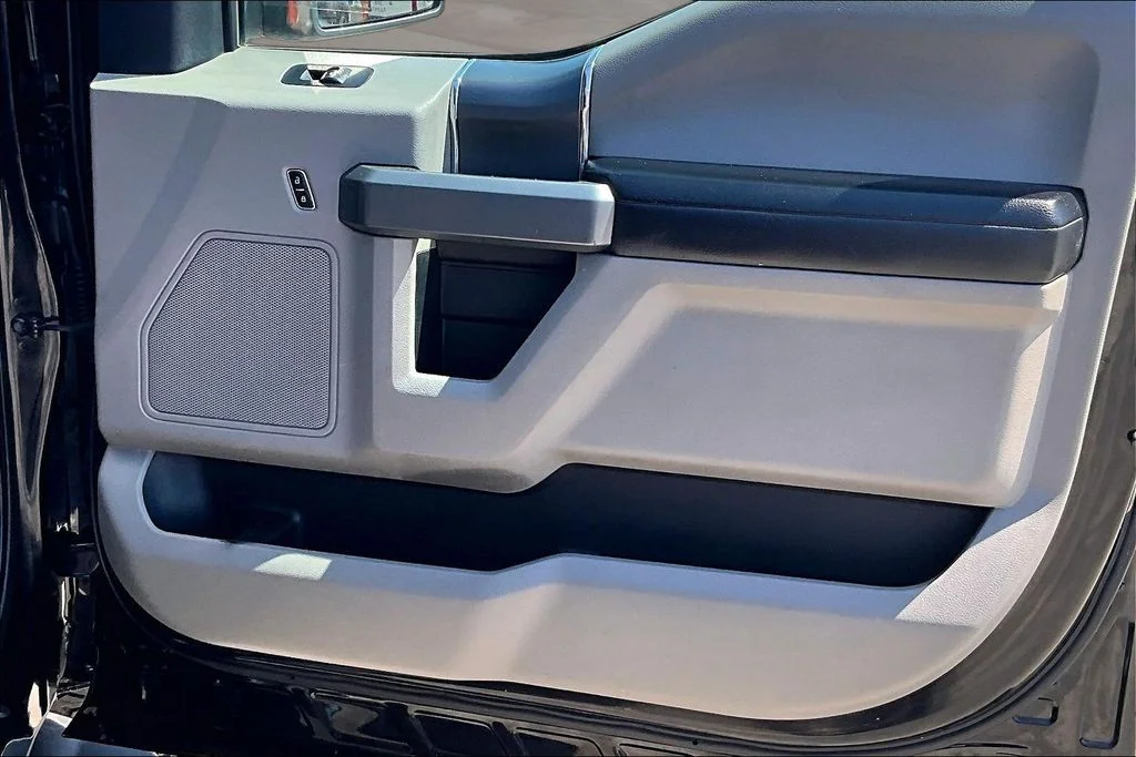 Used 2017 Black Ford XLT image 26