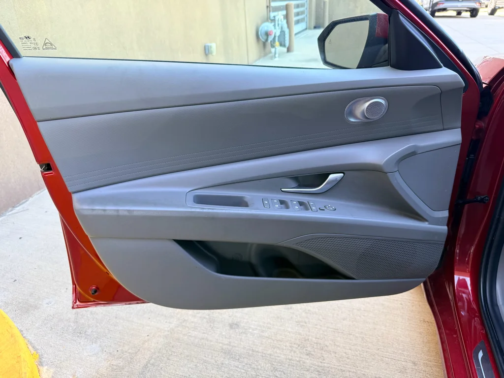 Used 2024 Ultimate Red Hyundai SE image 10