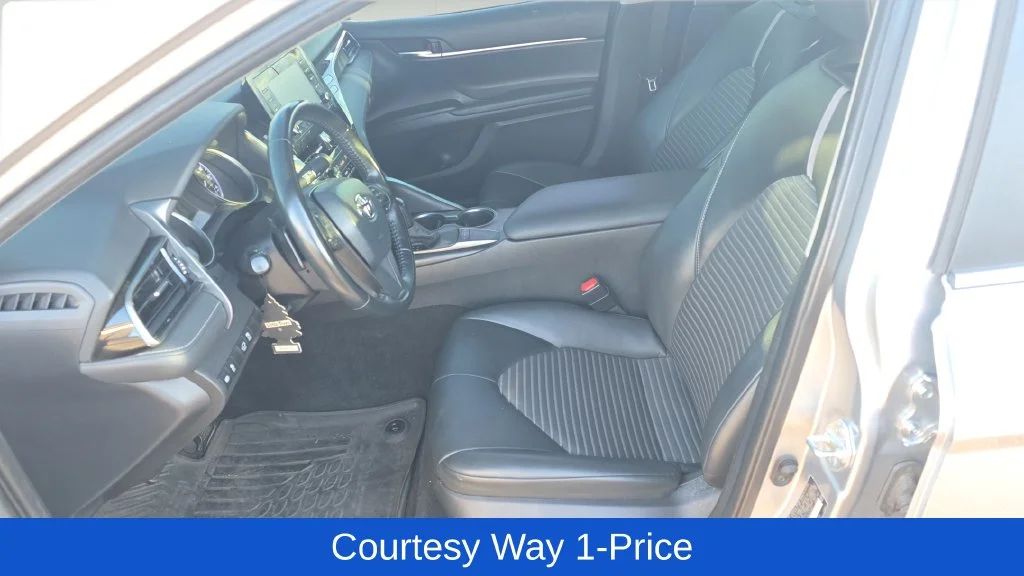 Used 2022 Silver Toyota SE image 12