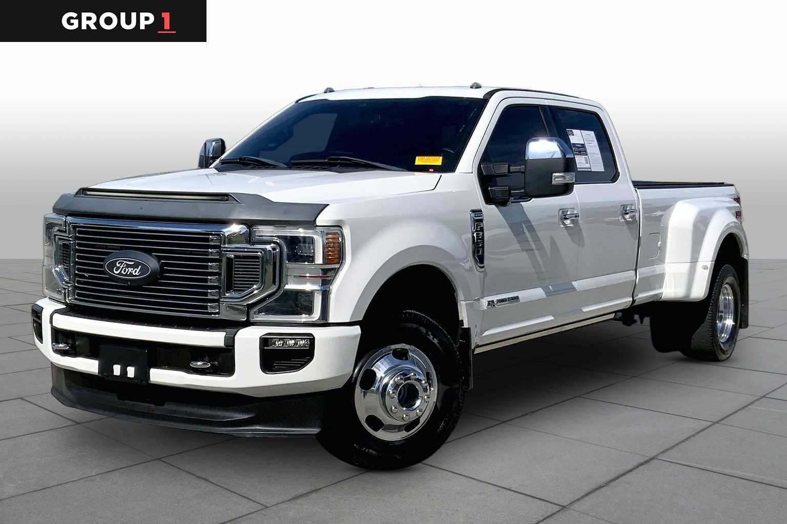 2022 Ford F-350 Platinum 4x4 Crew Cab 8' Box DRW's photo