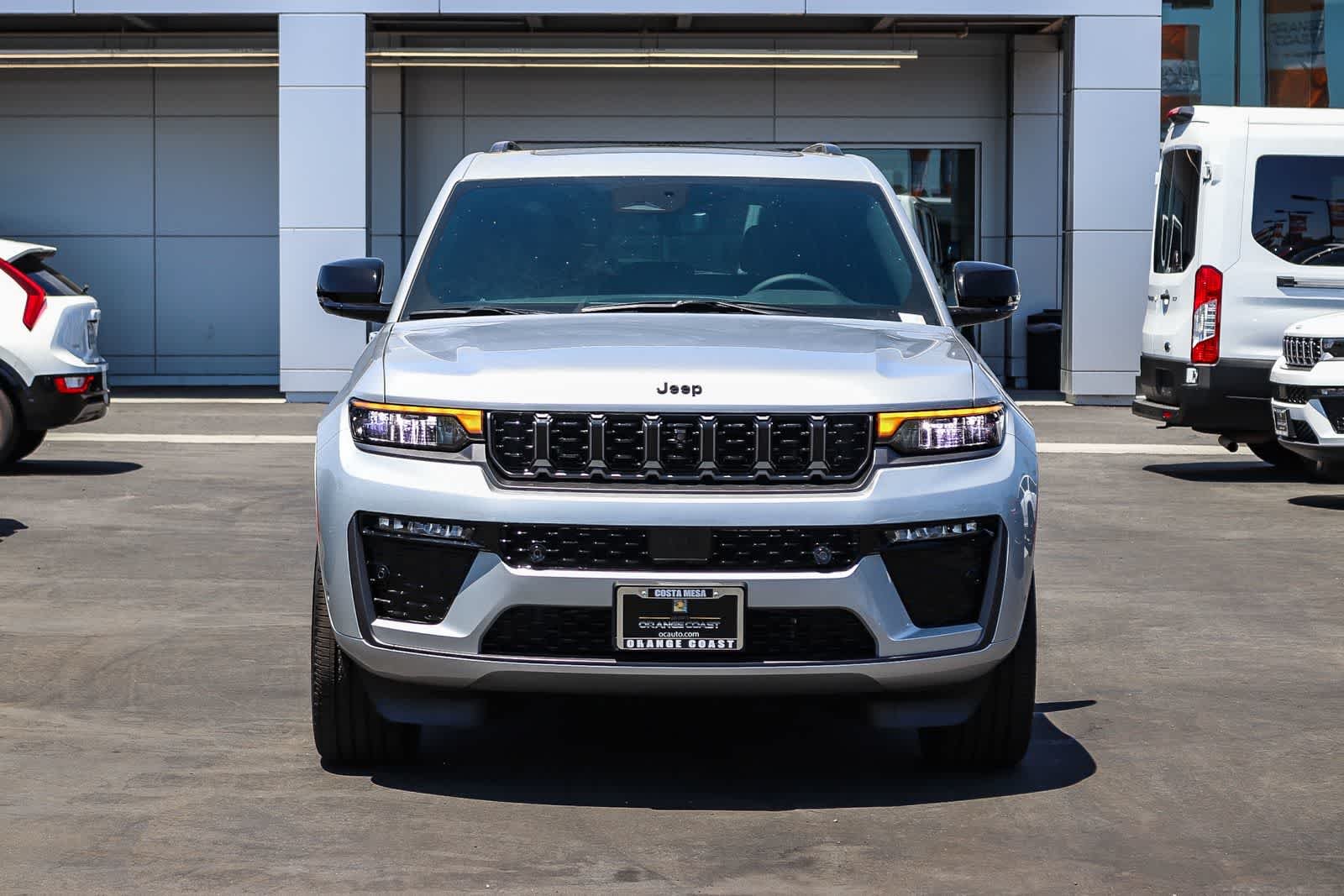 New 2026 Silver Zynith Jeep Limited Reserve image 2