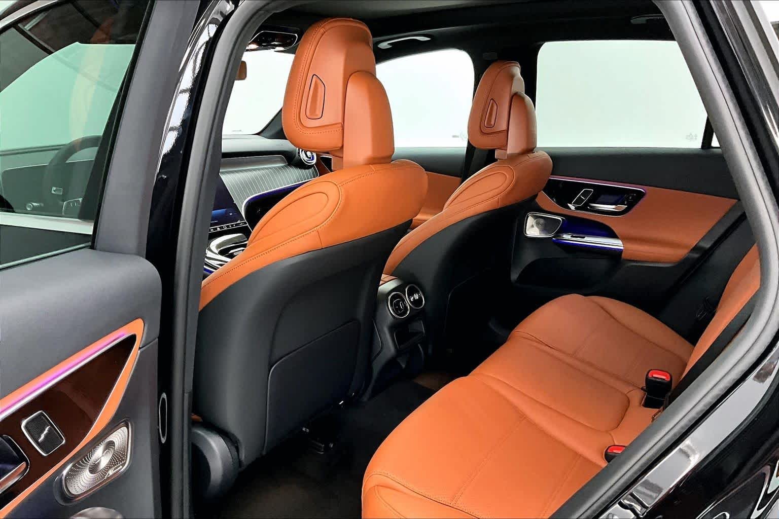New 2026 Obsidian Black Metallic Mercedes-Benz GLC 300 image 12