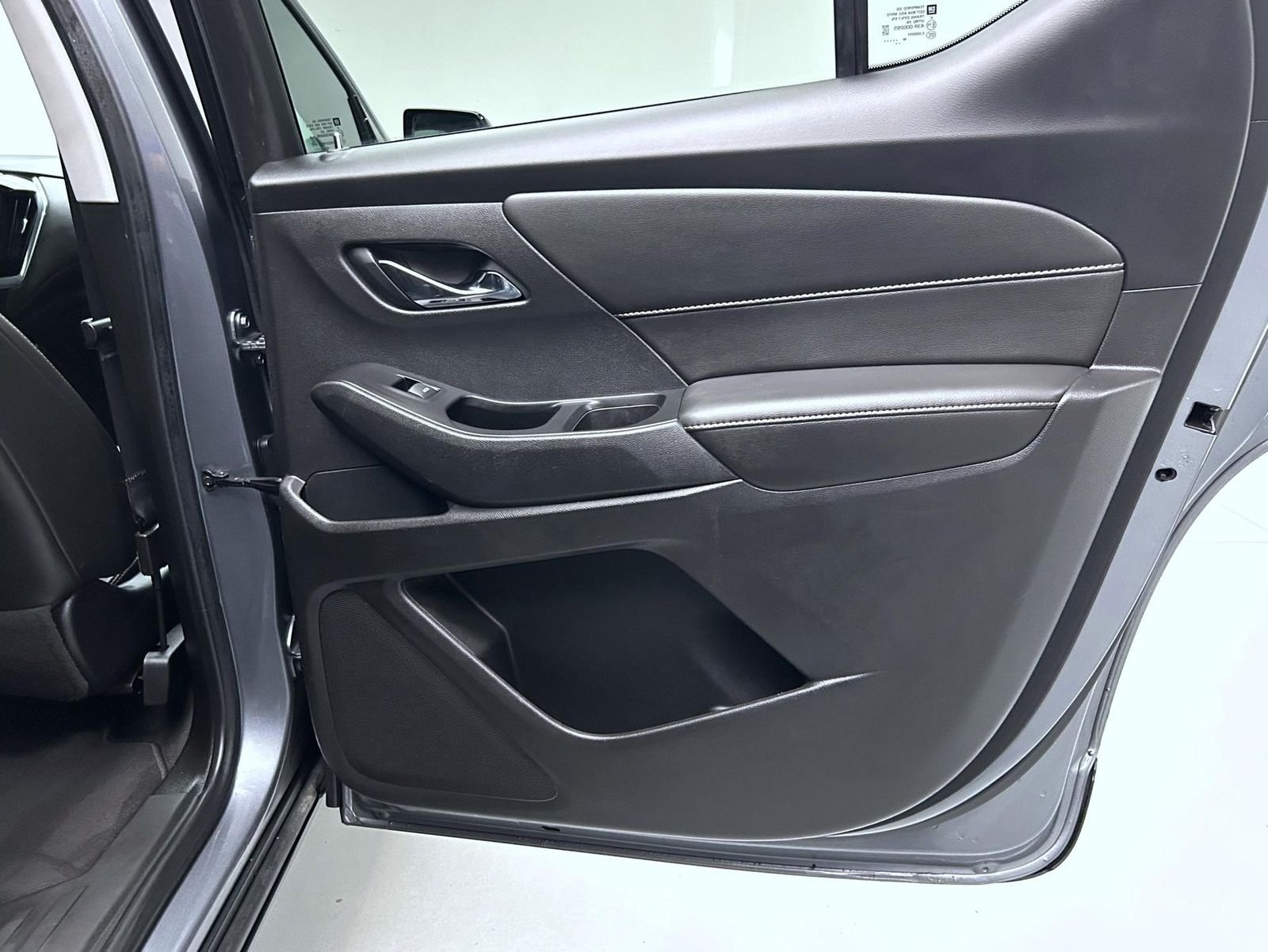 Used 2020 Gray Chevrolet RS image 17
