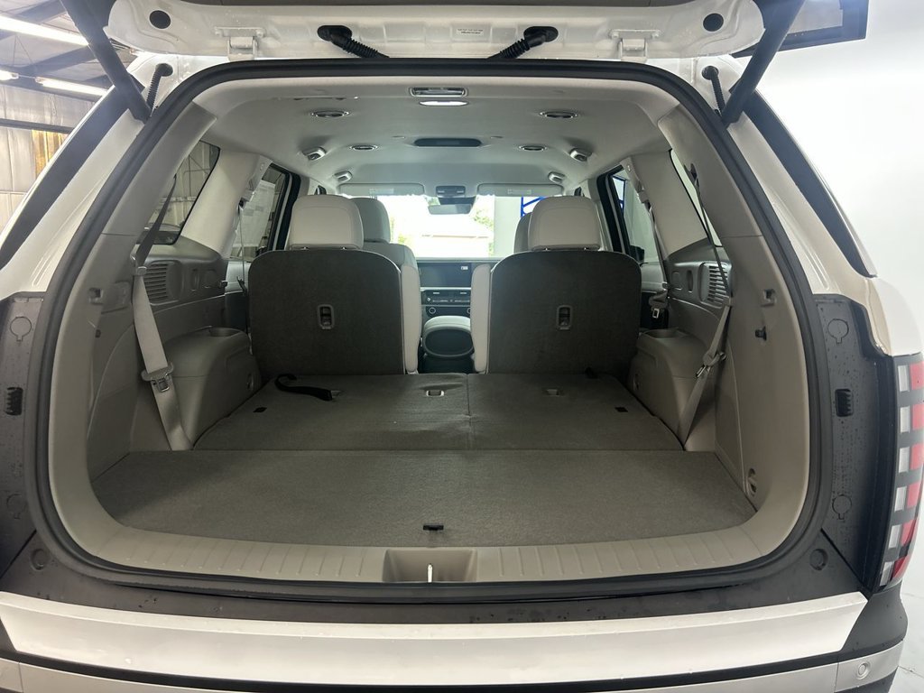 New 2026 White Pearl Hyundai SEL 7P image 35