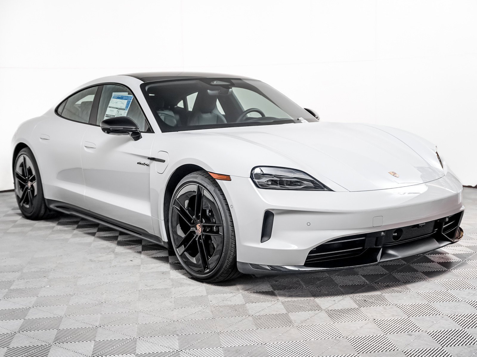 New 2026 White Porsche Black Edition image 8